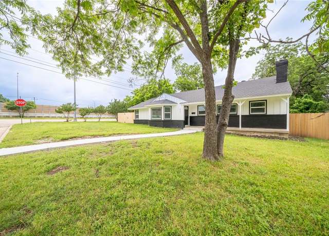 Property at 4944 Vega Ct W, Fort Worth, TX 76133, 3 beds, 3 baths