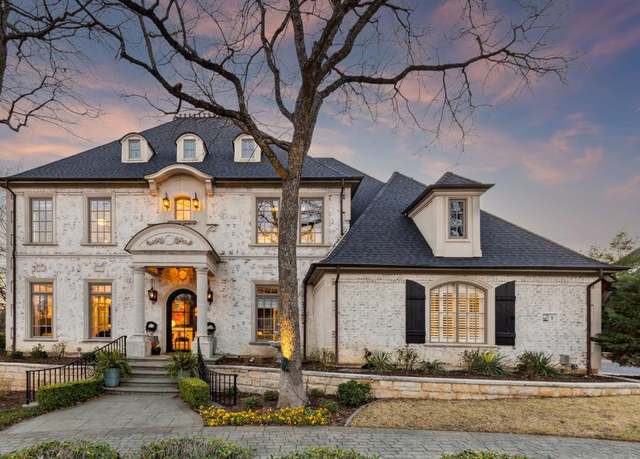Property at 1 Hayes Ct, Trophy Club, TX 76262, 4 beds, 4.5 baths