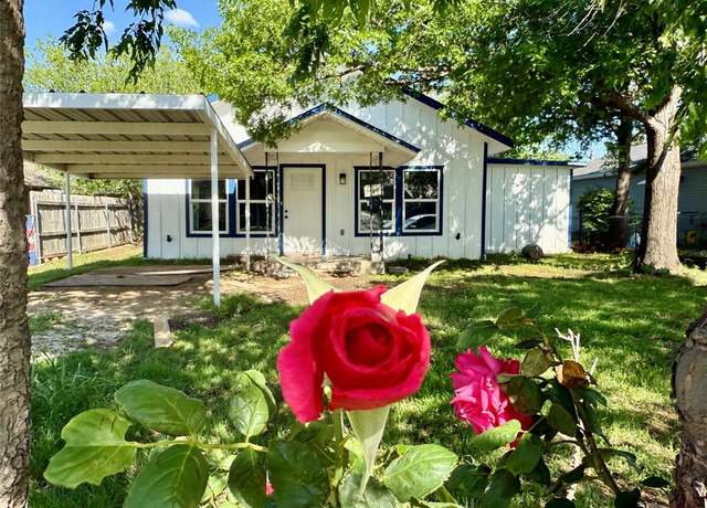 Property at 825 Texas St, Graham, TX 76450, 2 beds, 2 baths