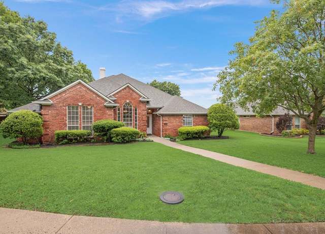 Property at 907 Sunpoint Cir, Rockwall, TX 75087, 4 beds, 3 baths