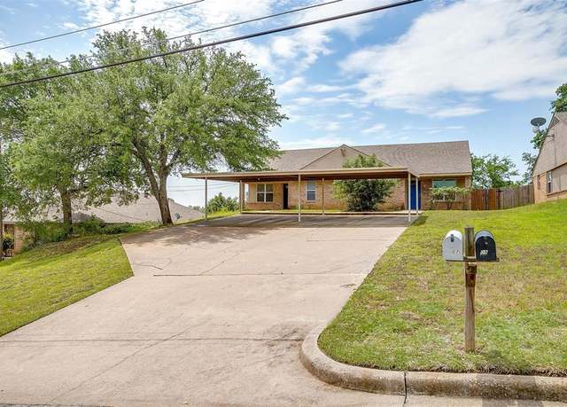 Property at 207 W Owens St Unit 207 & 209, Weatherford, TX 76086, 4 beds, 4 baths