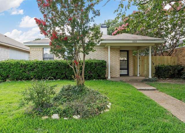 Property at 1303 Chapel Creek Rd, Waco, TX 76712, 2 beds, 2 baths