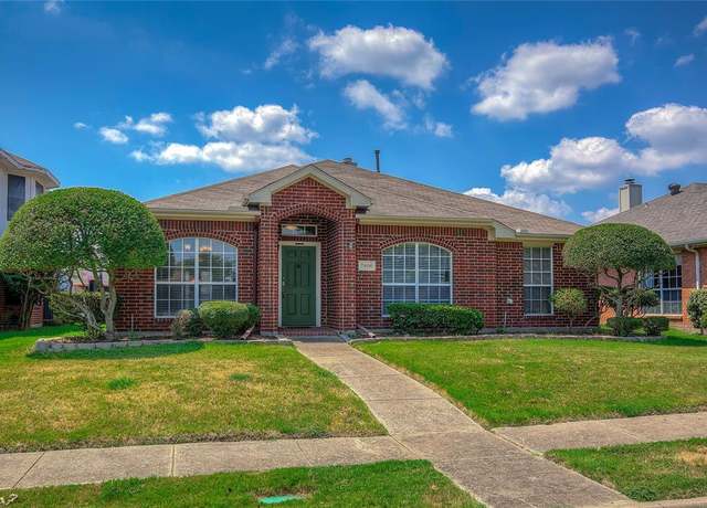 Property at 7806 Harbor Dr, Rowlett, TX 75088, 3 beds, 2 baths