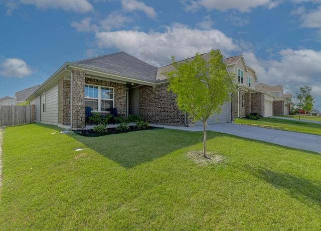 Property at 9921 Flying Wing Way, Fort Worth, TX 76131, 3 beds, 2 baths