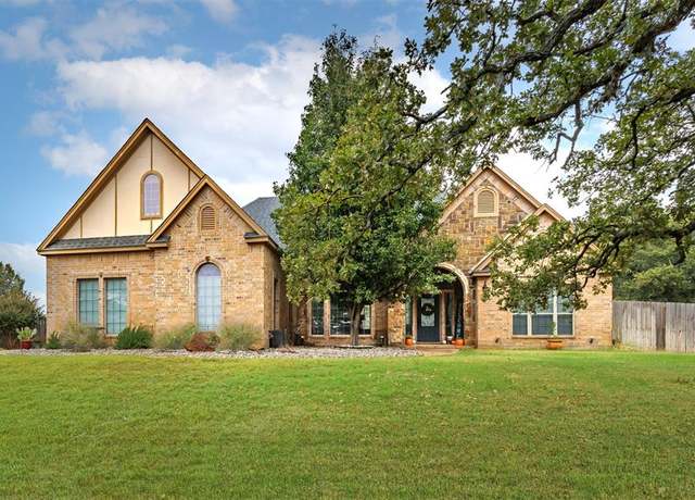 Property at 100 Overton Ridge Cir, Weatherford, TX 76088, 5 beds, 3.5 baths