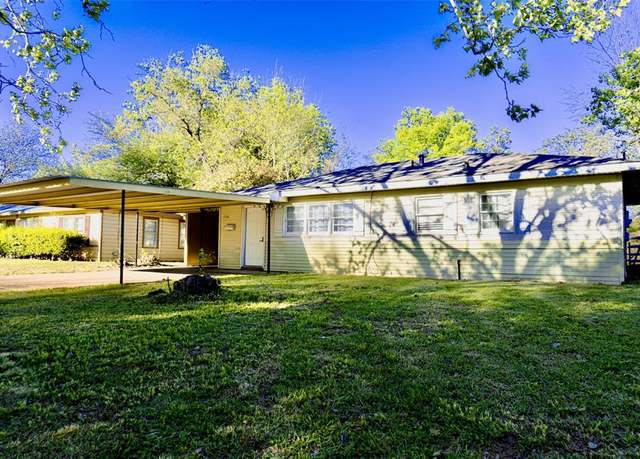 Property at 1536 James St, Bossier City, LA 71111, 3 beds, 1 bath