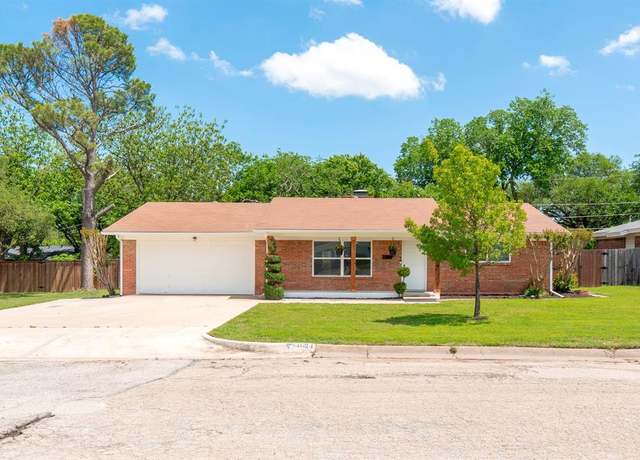 Property at 4624 Norvell Dr, Haltom City, TX 76117, 3 beds, 2 baths
