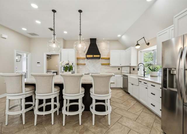 Property at 1412 Stone Lakes Dr, Southlake, TX 76092, 4 beds, 2.5 baths