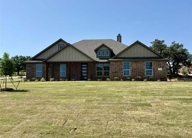 Property at 501 Ashlow Ct, Springtown, TX 76082, 4 beds, 2 baths