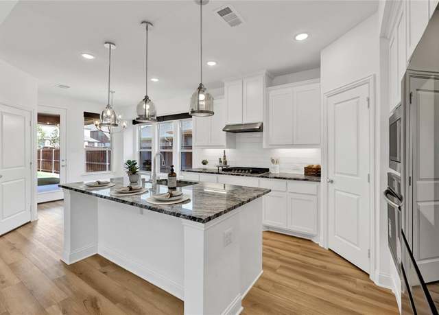 Property at 8141 Meadow Valley Dr, Mckinney, TX 75071, 3 beds, 2.5 baths