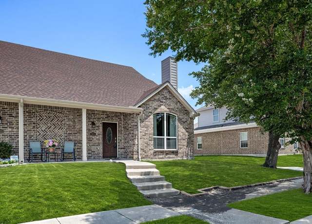 Property at 7603 Cousteau Dr, Rowlett, TX 75088, 3 beds, 2.5 baths