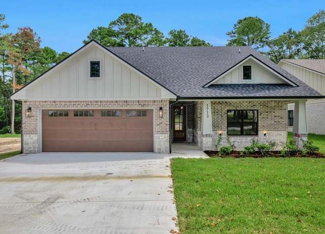 Property at 1713 Champions Dr, Lufkin, TX 75901, 3 beds, 2 baths