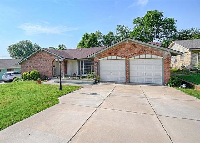 Property at 2510 Chevy Chase Dr, Irving, TX 75062, 3 beds, 2 baths