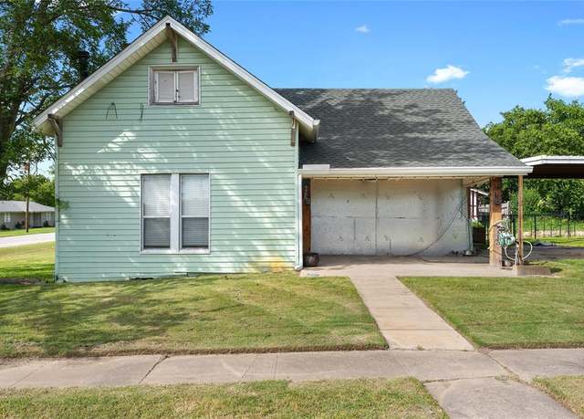 Property at 442 W Mccart St, Krum, TX 76249, 2 beds, 1 bath