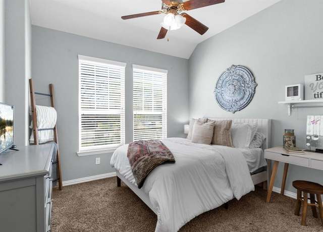 Property at 5604 Datewood Ln, Mckinney, TX 75071, 4 beds, 3.5 baths