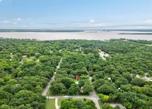 Property at 97 Oak Trail Dr, Gordonville, TX 76245, 4 beds, 2 baths