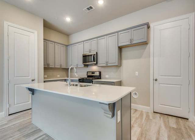Property at 4176 Kearsage Dr, Frisco, TX 75034, 3 beds, 3.5 baths