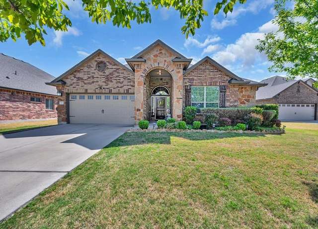 Property at 102 Livingston Ct, Waco, TX 76712, 3 beds, 2.5 baths