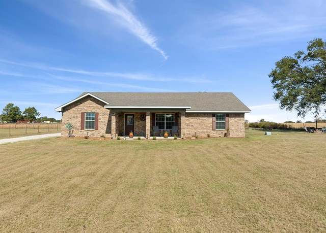 Property at 2068 W US Highway 69, Emory, TX 75440, 3 beds, 2 baths