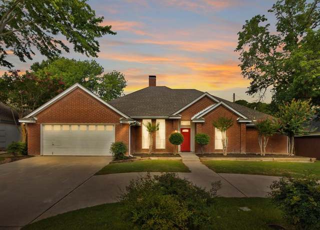 Property at 3021 Mercury Dr, Grapevine, TX 76051, 3 beds, 2.5 baths