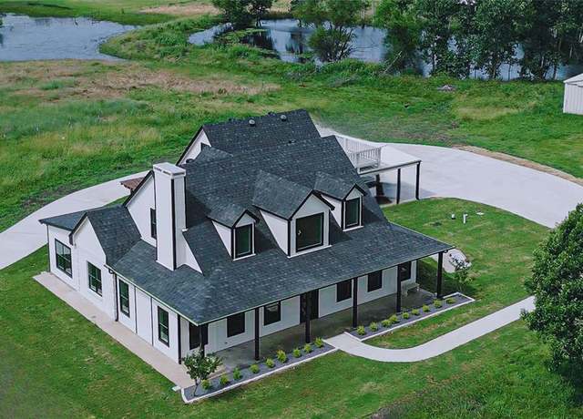 Property at 669 Massey Rd, Gunter, TX 75058, 3 beds, 2.5 baths