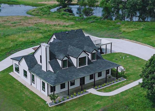 Property at 669 Massey Rd, Gunter, TX 75058, 3 beds, 2.5 baths