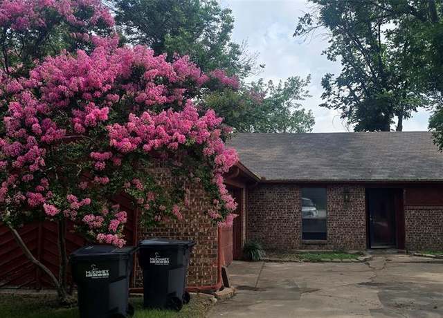 Property at 202 W Graham St, Mckinney, TX 75069, 3 beds, 2 baths