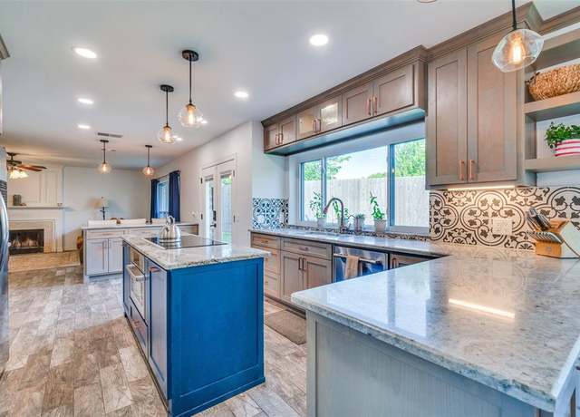 Property at 3305 Oakdale Ct, Hurst, TX 76054, 4 beds, 2.5 baths