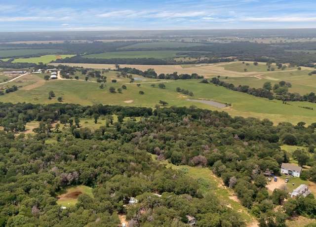 Property at 318 Bavarian Rd, Waco, TX 76705, 4 beds, 3 baths