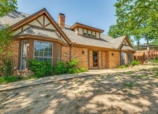 Property at 1517 Schumac Ln, Bedford, TX 75022, 3 beds, 2.5 baths