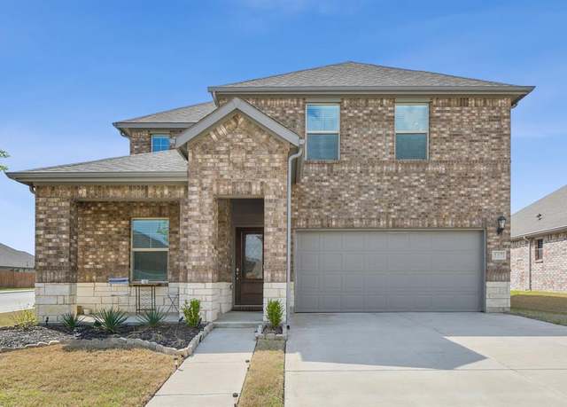 Property at 537 Janette Ct, Royse City, TX 75189, 4 beds, 2.5 baths