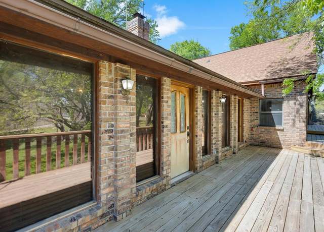 Property at 200 Squaw Creek Rd, Willow Park, TX 76087, 4 beds, 3 baths