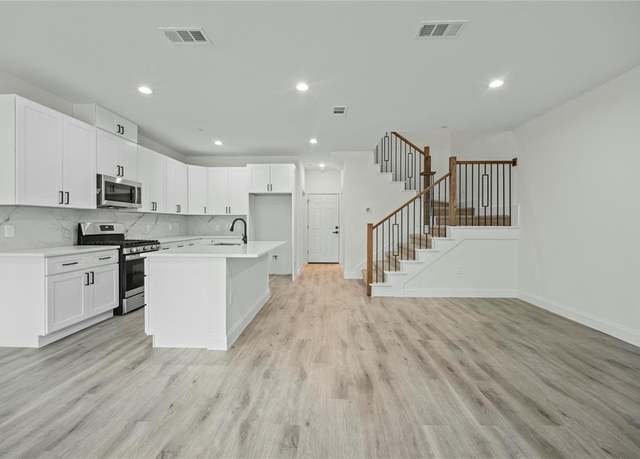 Property at 6234 Dewitt St, Sachse, TX 75048, 3 beds, 2.5 baths