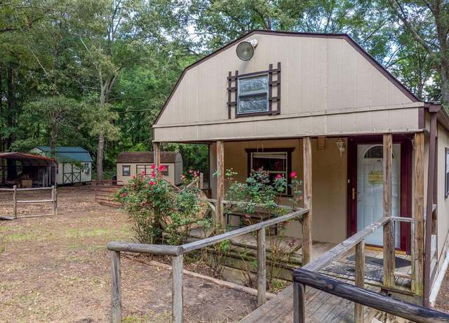 Property at 1738 White Cedar Rd, Big Sandy, TX 75755, 1 bed, 2 baths