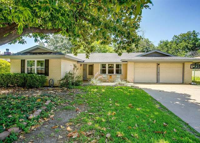 Property at 2805 Sadler Ave, Fort Worth, TX 76133, 3 beds, 2 baths