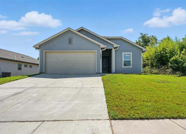 Property at 1423 Morse St, Greenville, TX 75401, 3 beds, 2 baths