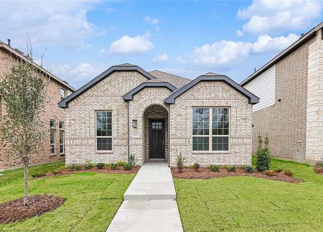Property at 2015 Sherwood Dr, Garland, TX 76042, 3 beds, 2 baths
