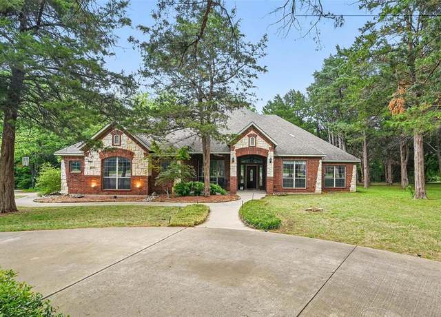 Property at 3421 Mindy Ln, Midlothian, TX 76065, 4 beds, 2.5 baths
