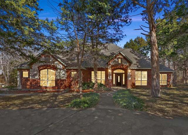 Property at 3421 Mindy Ln, Midlothian, TX 76065, 4 beds, 2.5 baths