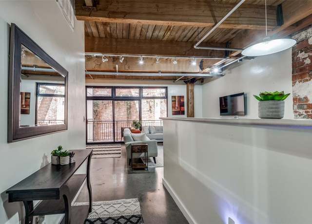 Property at 509 Elm St #501, Dallas, TX 75202, 1 bed, 1 bath