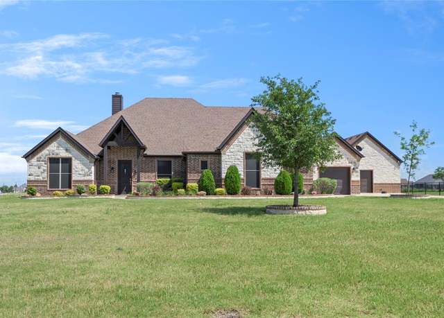 Property at 12198 Briargove Ln, Talty, TX 75126, 4 beds, 2.5 baths