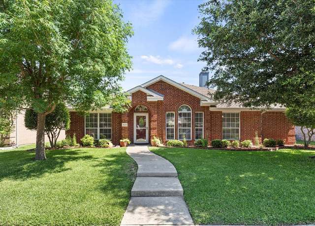 Property at 1525 High Country Ln, Allen, TX 75002, 4 beds, 3 baths