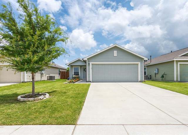 Property at 6104 Darkstar Dr, Forney, TX 75126, 3 beds, 2 baths