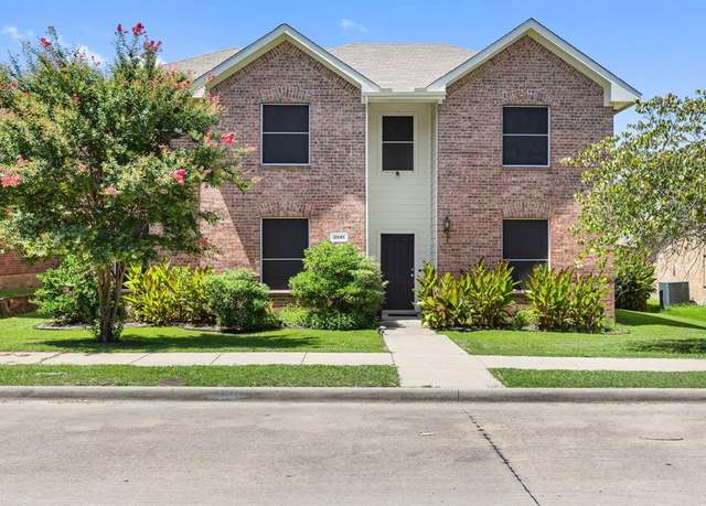 Property at 2841 Tangleglen Dr, Rockwall, TX 75032, 4 beds, 2.5 baths
