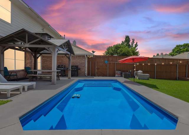 Property at 2841 Tangleglen Dr, Rockwall, TX 75032, 4 beds, 2.5 baths