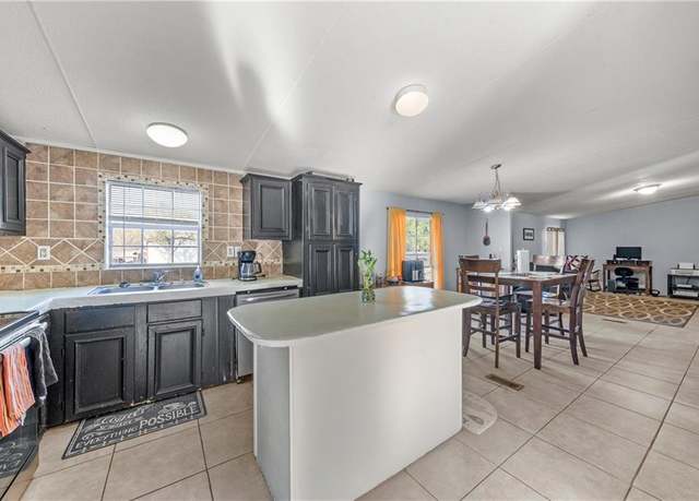 Property at 1412 N Agnes Wills Rd, TX 76630, 4 beds, 3 baths