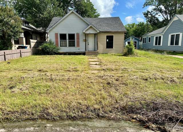 Property at 911 W Sears St, Denison, TX 75020, 3 beds, 2 baths