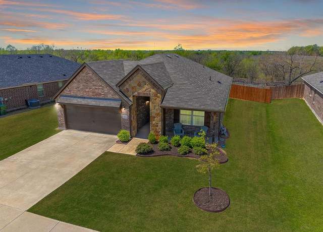 Property at 3902 Montecristo Ln, Sanger, TX 76266, 3 beds, 2 baths