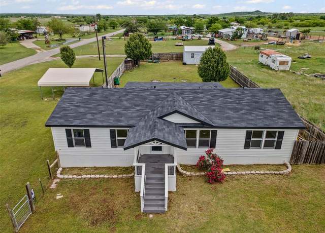 Property at 430 Indian Hills Rd, Bowie, TX 76230, 4 beds, 2 baths
