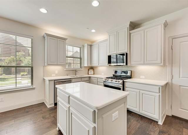 Property at 3120 Gaylord Dr, Mckinney, TX 75070, 3 beds, 2.5 baths